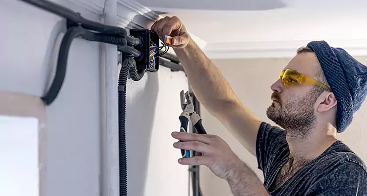 Garage Door Opener Cable Repair in Four Corners, FL